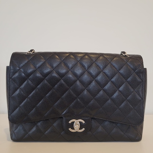 Chanel Double Flap Classic Bag | Caviar Leather | Jumbo | Silver Hardware - Picture 5 of 12
